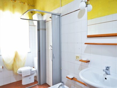 Apartment Elegant Countryside Retreat - Features photo 19