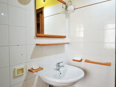 Apartment Elegant Countryside Retreat - Features photo 27