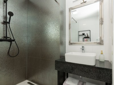 Villa Viktoria with pool in Imotski - Features photo 52