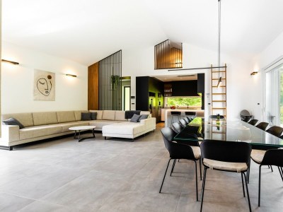 Villa Primus with heated pool & jacuzzi - Features photo 18