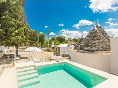 Holiday house Trullo il Pioppo gigante in San Michele salentino BR, Italy - Holiday house