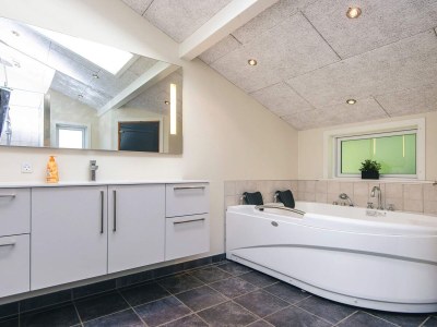 Holiday house 8 person holiday home in Oksbøl-By Traum - Outdoor photo 5