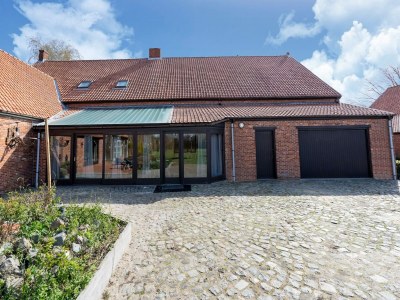 Holiday house Beautiful holiday home in Merksplas with garden - Outdoor photo 2