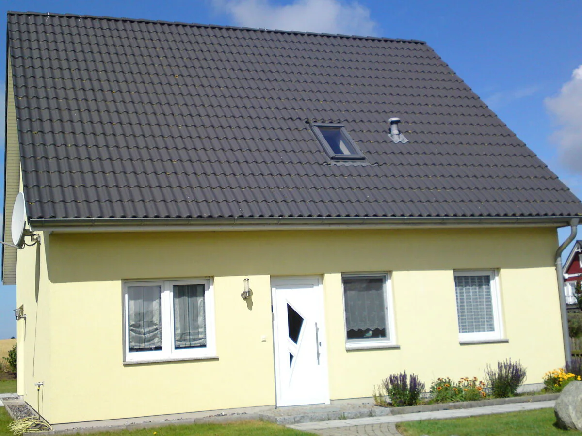 Holiday house No title