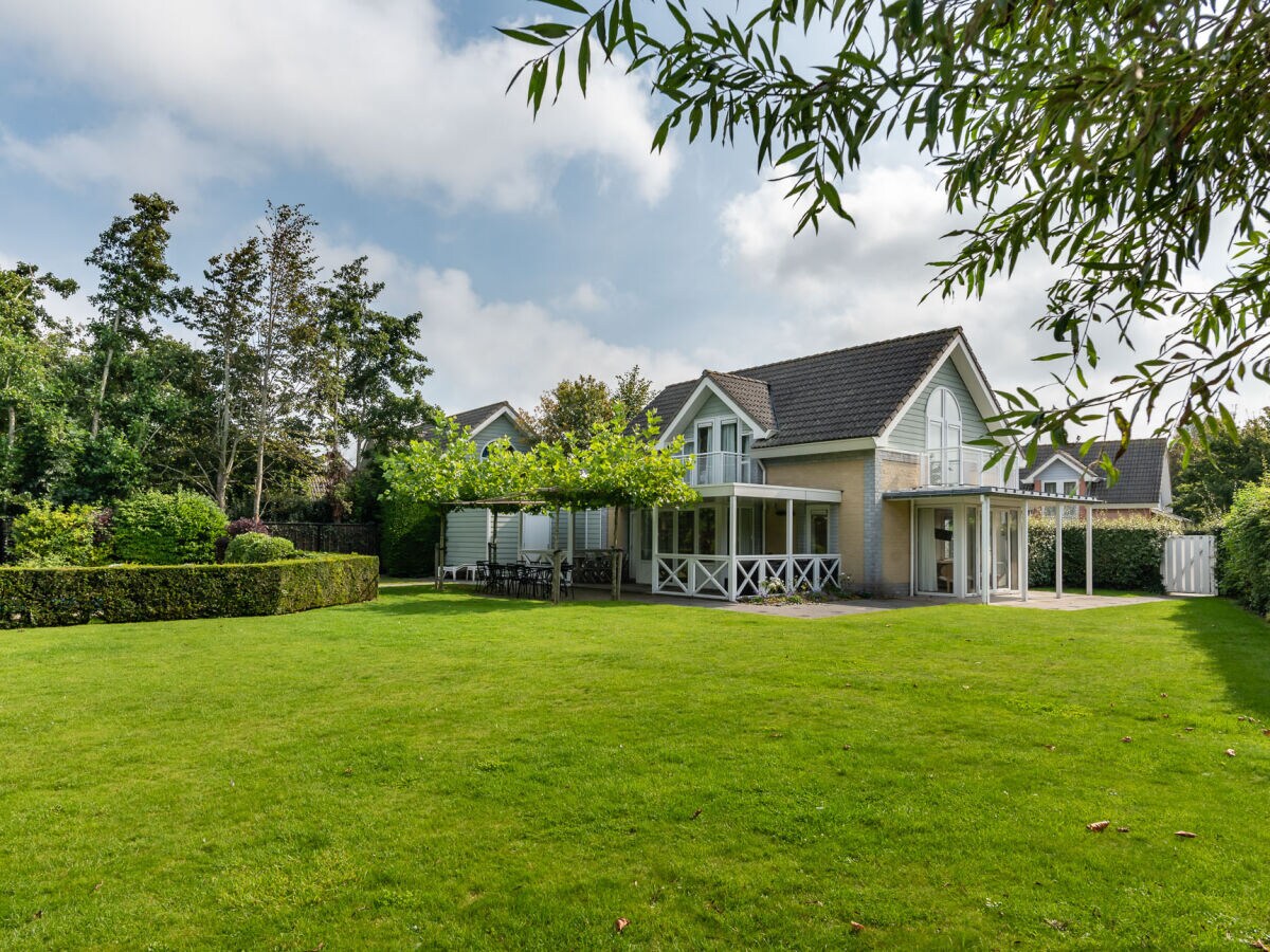 Villa with Pool - Outdoor photo 4