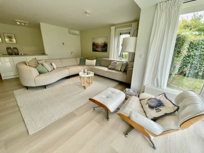 Villa with Pool - Features photo 17