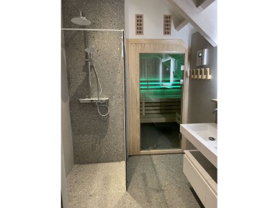 Villa with Pool - Features photo 31