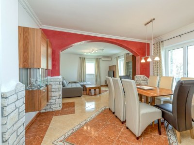 Villa Milena with Pool and Sea View - Features photo 18