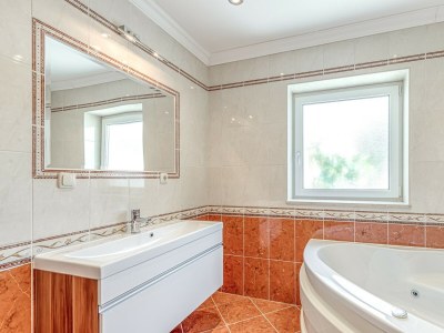 Villa Milena with Pool and Sea View - Features photo 44