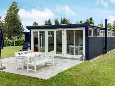 Holiday house Cozy Cottage Retreat in Marielyst-By Traum - Outdoor photo 2