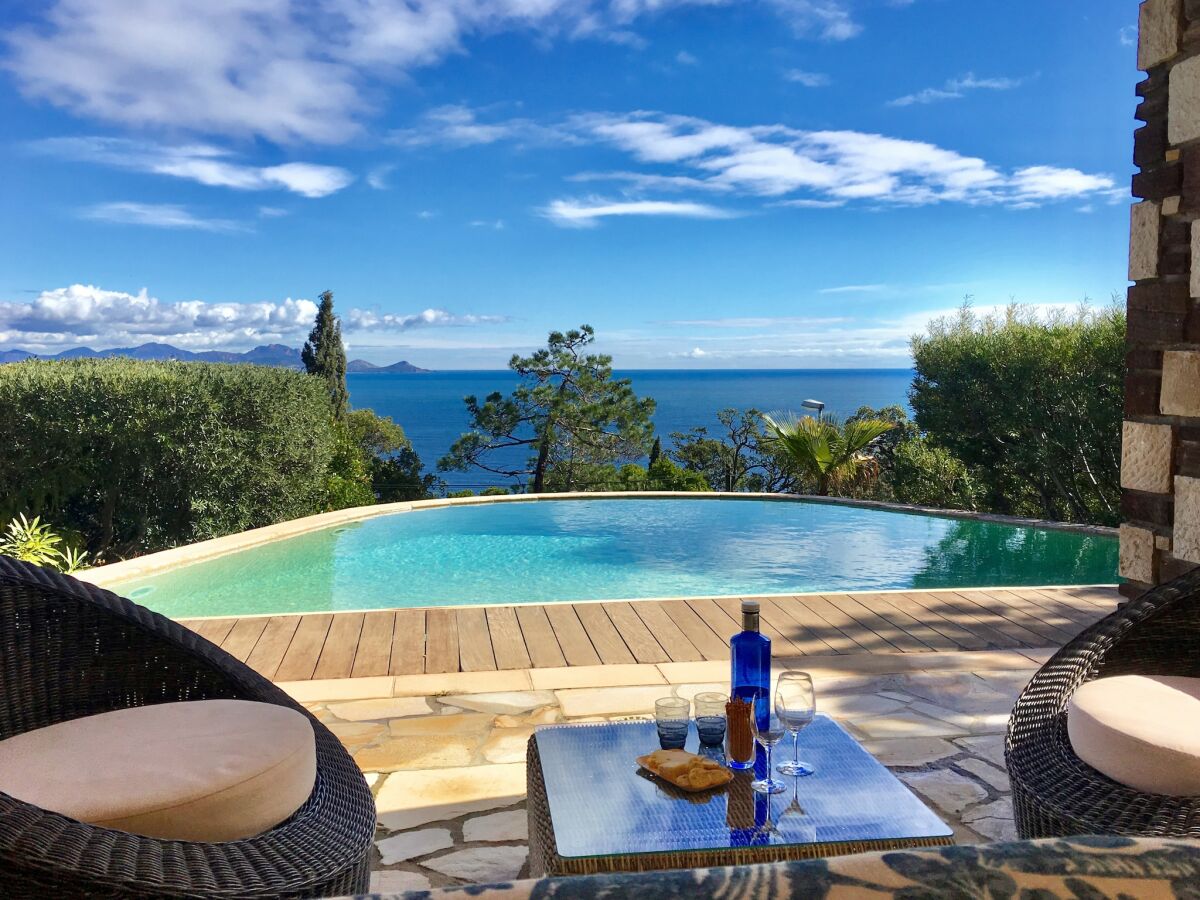 Villa Villa in Les Issambres mit Meerblick - Outdoor photo 3