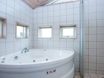 Holiday house Ruhiger Ruckzug am Meer -- By Traum Ferienwohnungen - Outdoor photo 4