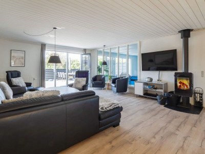 Holiday house Renovierter Ruckzug mit Pool -- By Traum Ferienwohnungen - Outdoor photo 11