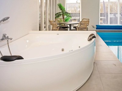 Holiday house Renovierter Ruckzug mit Pool -- By Traum Ferienwohnungen - Outdoor photo 21