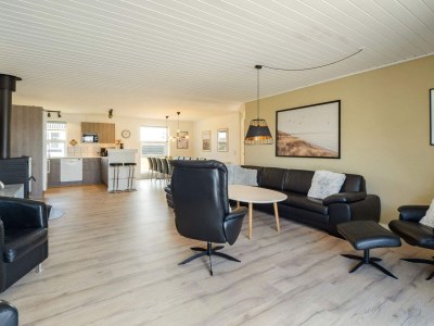 Holiday house Renovierter Ruckzug mit Pool -- By Traum Ferienwohnungen - Outdoor photo 28