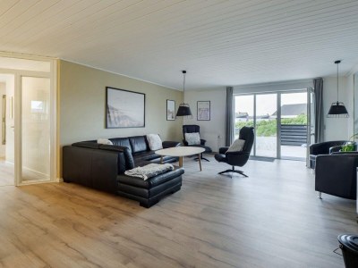 Holiday house Renovierter Ruckzug mit Pool -- By Traum Ferienwohnungen - Outdoor photo 32