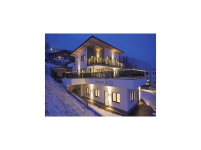 Apartment Top holiday flat in Fügen near the ski area - Outdoor photo 2