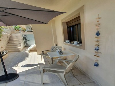 Villa Apartment in Loutra Elenis with Garden - Outdoor photo 2