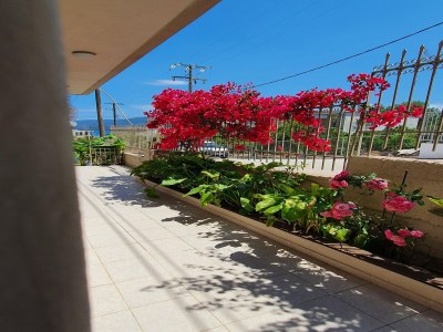 Villa Apartment in Loutra Elenis with Garden - Outdoor photo 8