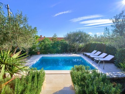 Villa Rustika with pool & Seaview - Outdoor photo 8