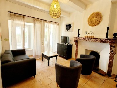 Holiday house Dorfhaus in La Caunette mit Pool - Features photo 16