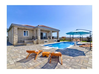 Villa Villa Zizi in Vrsi - Villa