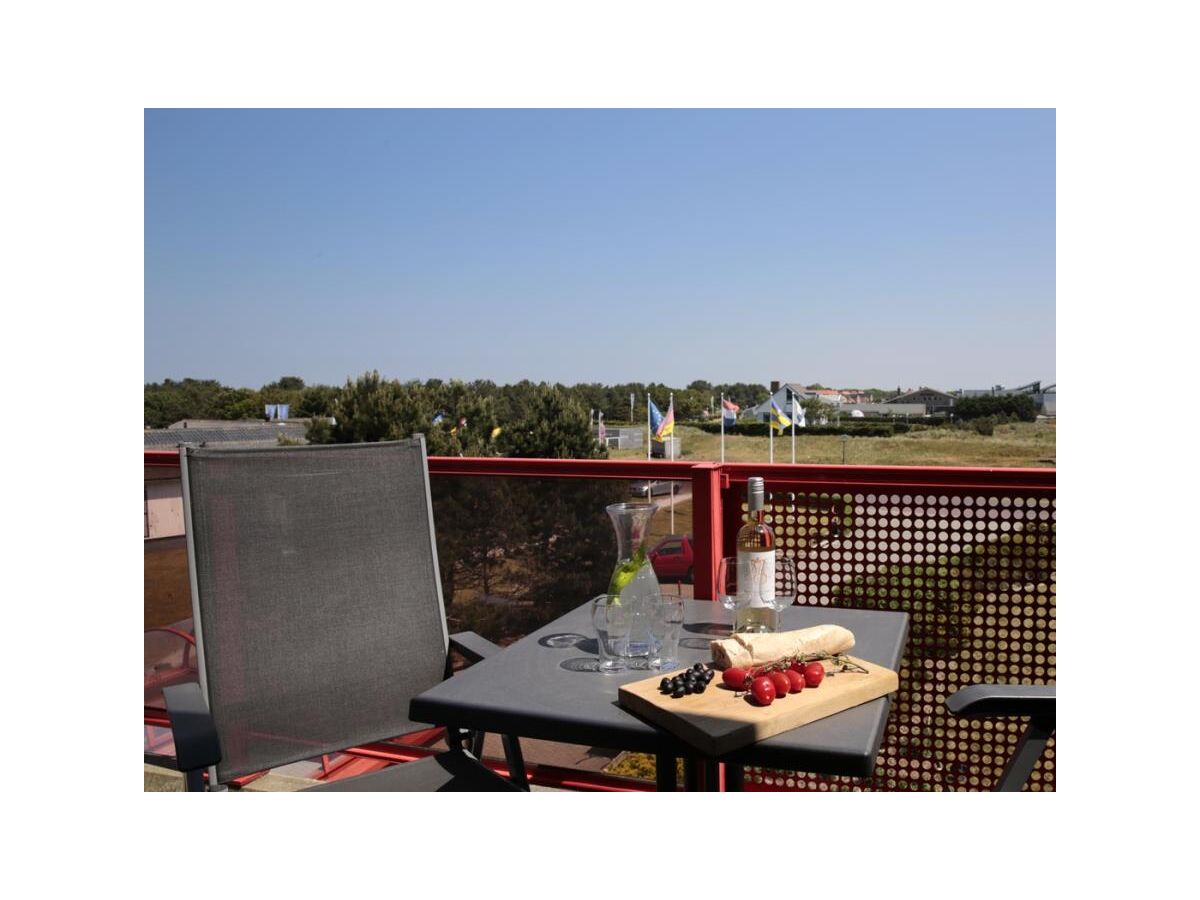 Holiday apartment Oostkant 64 - Outdoor photo 2