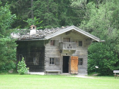 Holiday apartment Klausenberg/Hausberg - Gästehaus am Maibaum - Outdoor photo 13