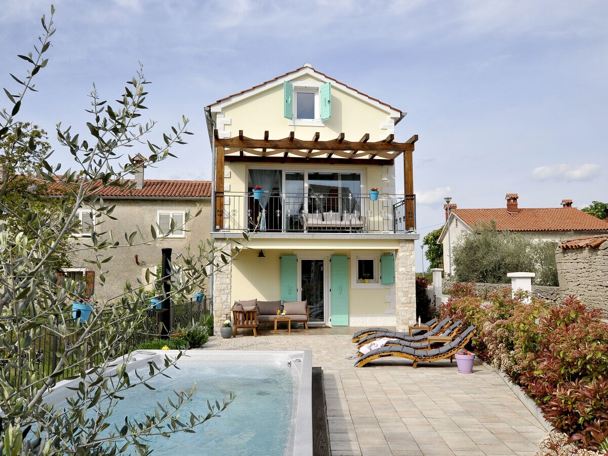 Villa Villa Gisella with heated swimming pool - Outdoor photo 5