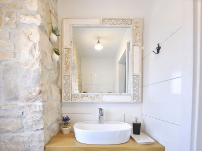 Villa Villa Gisella with heated swimming pool - Features photo 39