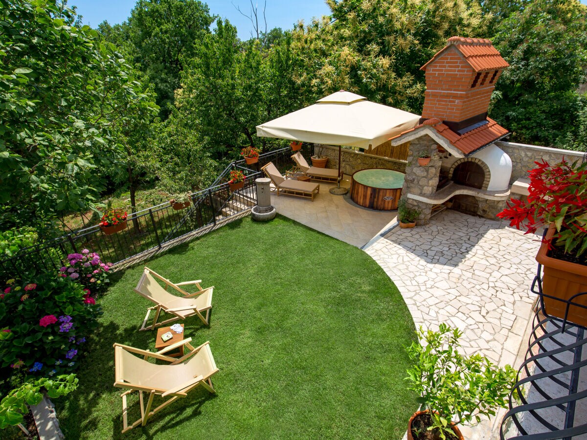 Apartment Laura 80m2 hot tub - Outdoor photo 2