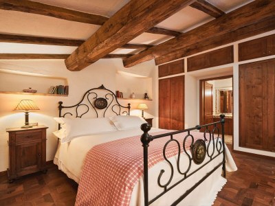 Holiday house Tower House in Umbria with Pool and Garden - Features photo 22