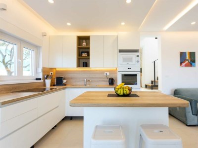 Villa Villa Sea Touch - beachfront villa for eight, amazing views - Features photo 3