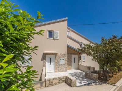 Holiday apartment Michele with large heated pool 50m2 and sea view - Outdoor photo 12