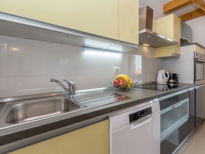 Holiday apartment Michele with large heated pool 50m2 and sea view - Features photo 17