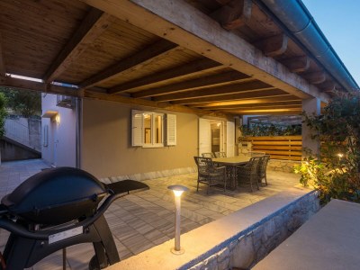 Holiday apartment GISELLE with large terrace and heated pool 50m2 - Outdoor photo 14