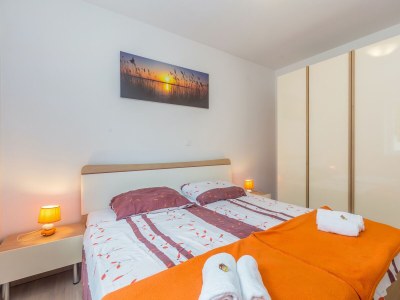 Holiday apartment GISELLE with large terrace and heated pool 50m2 - Features photo 22