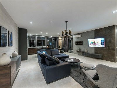 Holiday house No Villa Aria with pool, 100m to the beach - Features photo 11