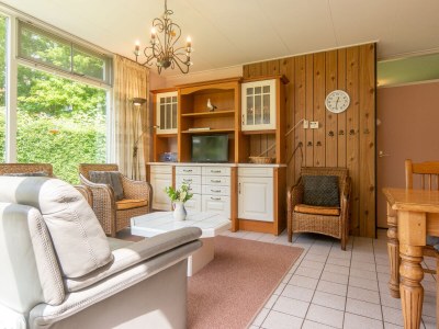 Bungalow Koningsweg 13 - Features photo 5