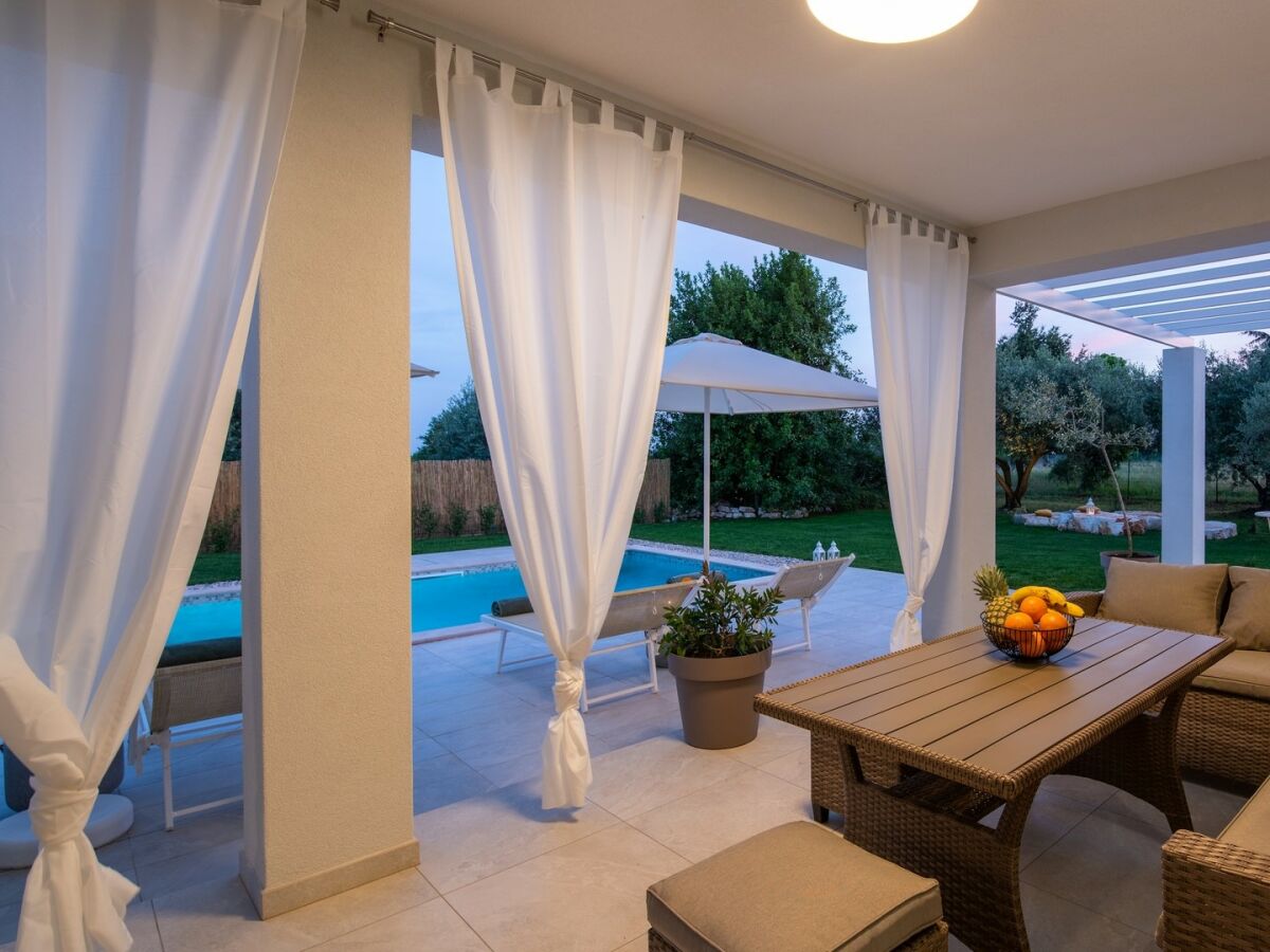 Villa Villa Oliveti - Gorgeous Villa Oliveti in Tar, north western Istria - Outdoor photo 3