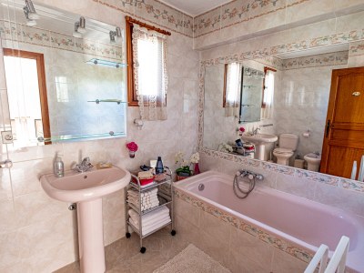 Villa with garden and private pool in Vence - 554 VEN - Features photo 27