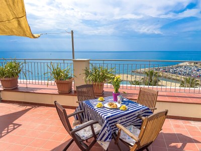 Holiday apartment Vista Mare Borgo Peri - Outdoor photo 9