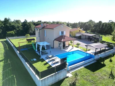 Villa Villa Lukrida in ŽMINJ - Villa