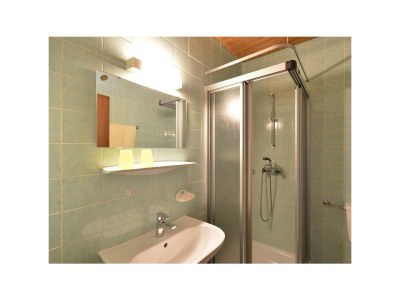 Holiday room Doppelzimmer, Dusche oder Bad, WC, Balkon - Features photo 26