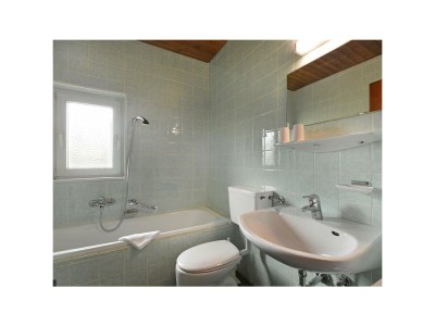 Holiday room Doppelzimmer, Dusche oder Bad, WC, Balkon - Features photo 27