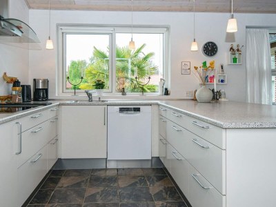 Holiday house Gemutliches Strandhaus -- By Traum Ferienwohnungen - Outdoor photo 25