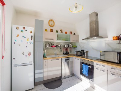 Villa Villa in Vidauban with Pool and BBQ Terrace - Features photo 13