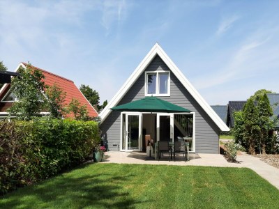 Holiday house Stylish holiday home by the sea in Warmenhuizen - Holiday house