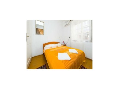 Apartment Rooms Kisic - Double Room with Private External Bathroom - Features photo 8