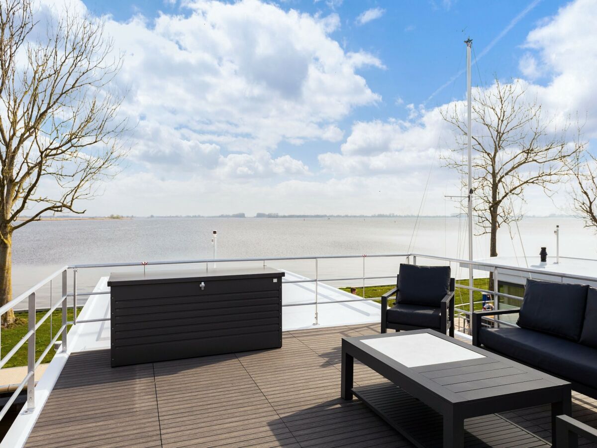 House boat Ferienhaus am Sneekermeer für 4 Von Belvilla - Outdoor photo 2
